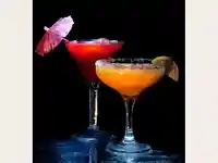 Наздраве с коктейл!